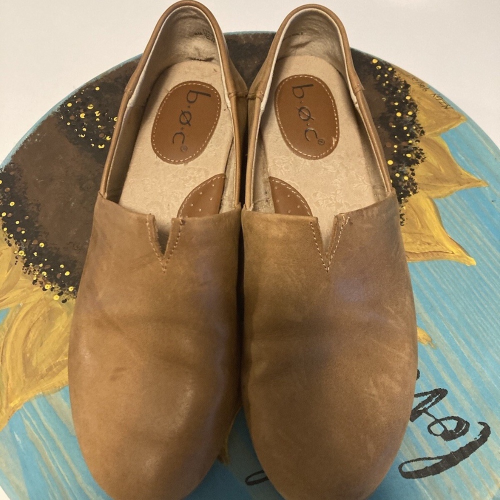 B.O.C Women’s Leather Slip-On Dress Loafers Shoes Tan Size 7.5M - Picture 2 of 10